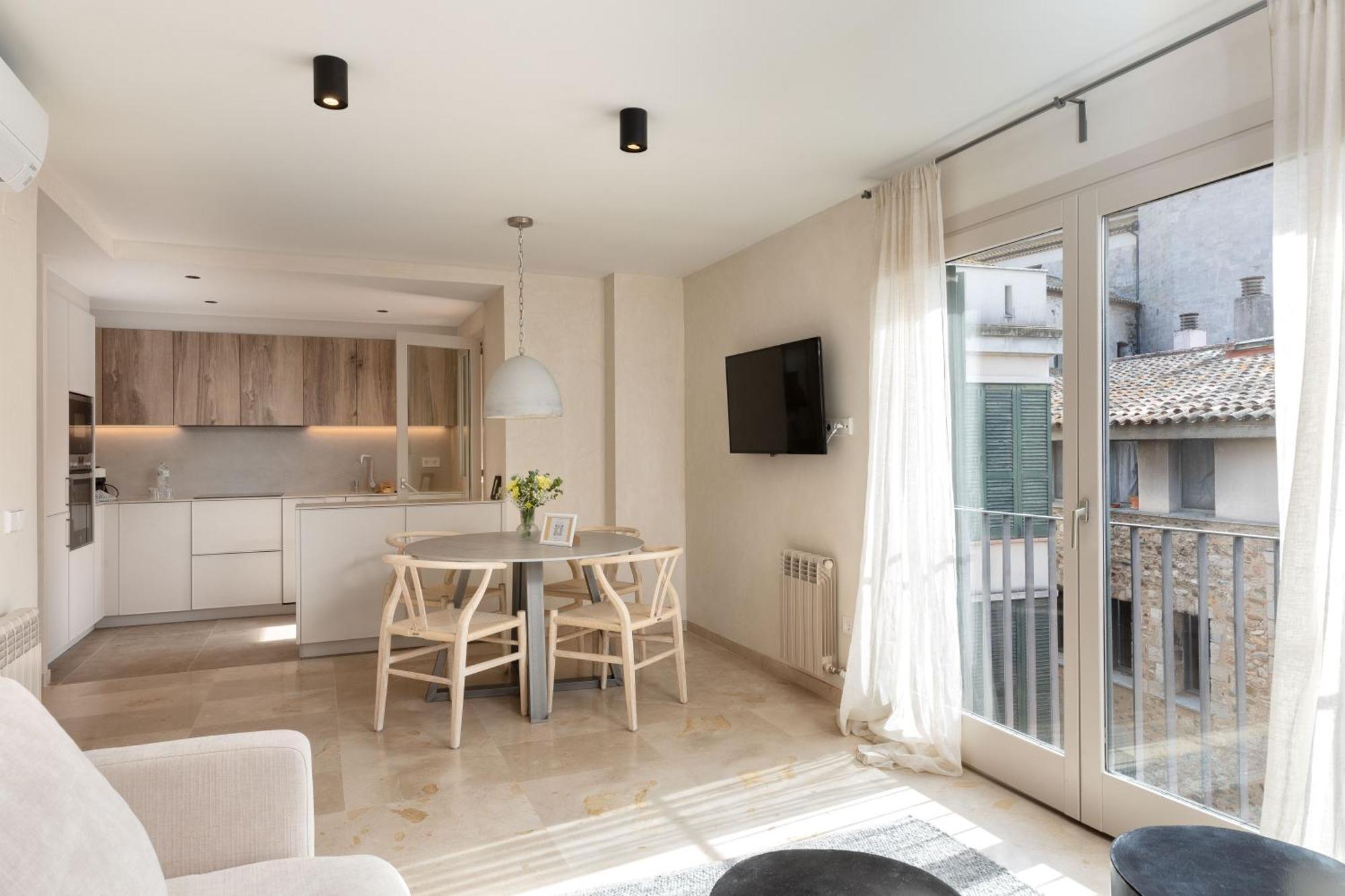 Flateli Pou Rodo 3 Apartment Girona Exterior photo